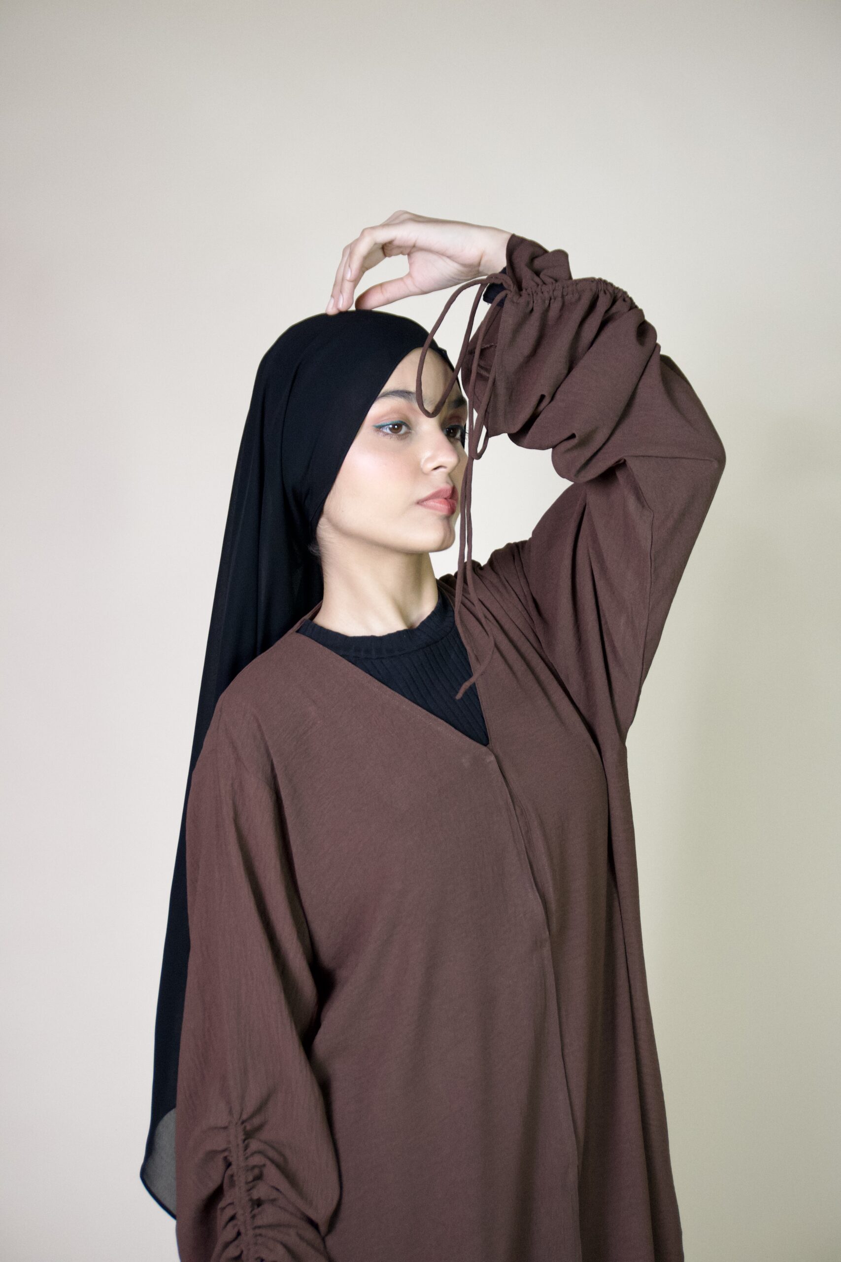 Chocolate Brown Ruched Sleeve Abaya