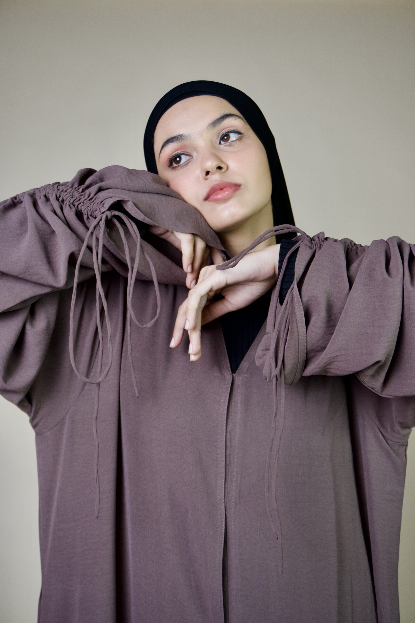 Petal Ruched Sleeve Abaya