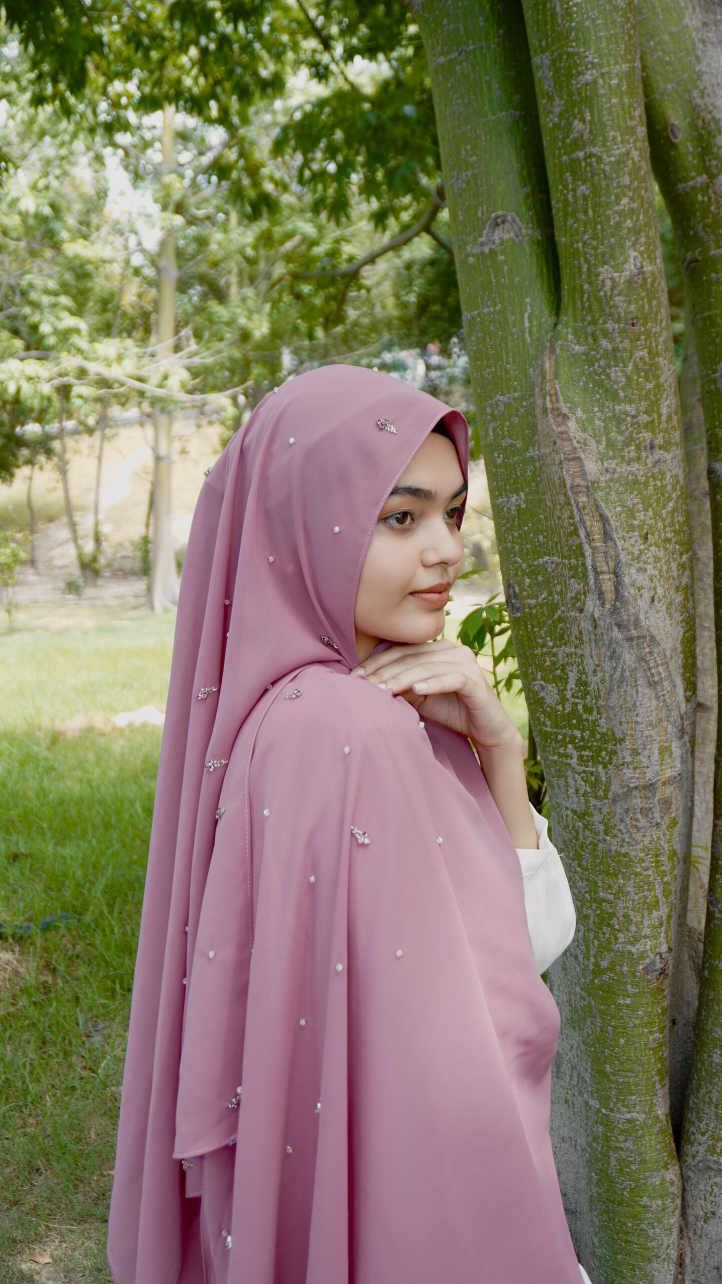 Naqsh Crystal Scarf – Blush Pink - Image 2