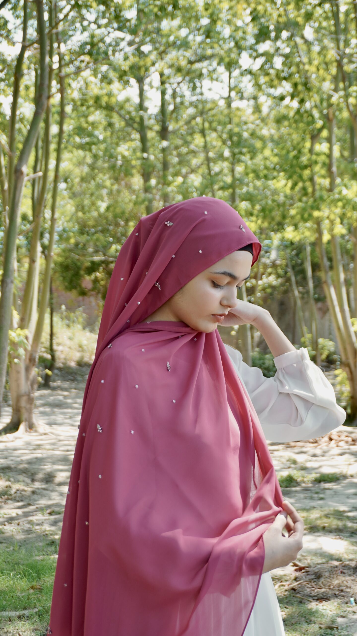 Naqsh Crystal Scarf – Rose Pink - Image 5