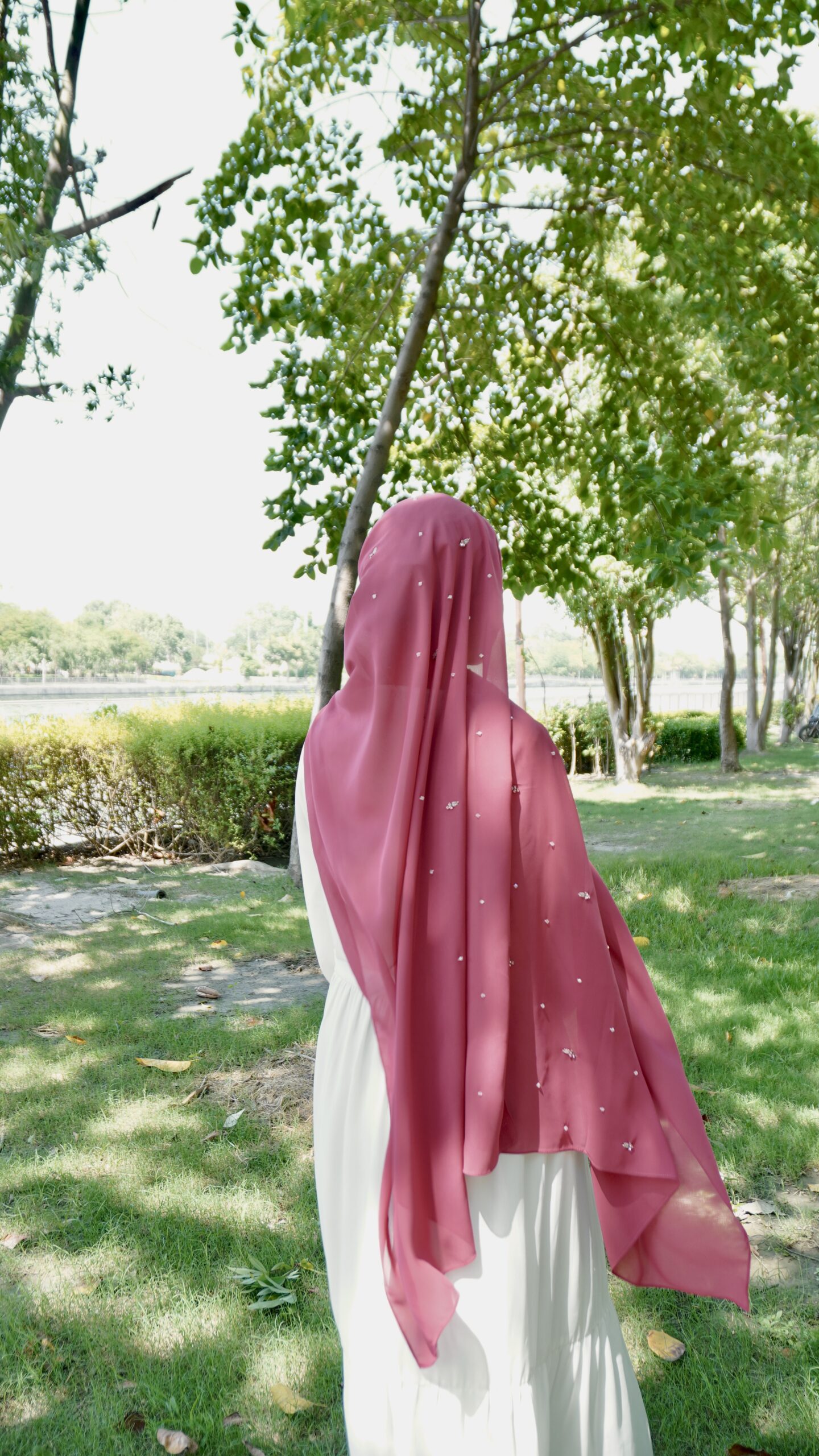 Naqsh Crystal Scarf – Rose Pink - Image 2