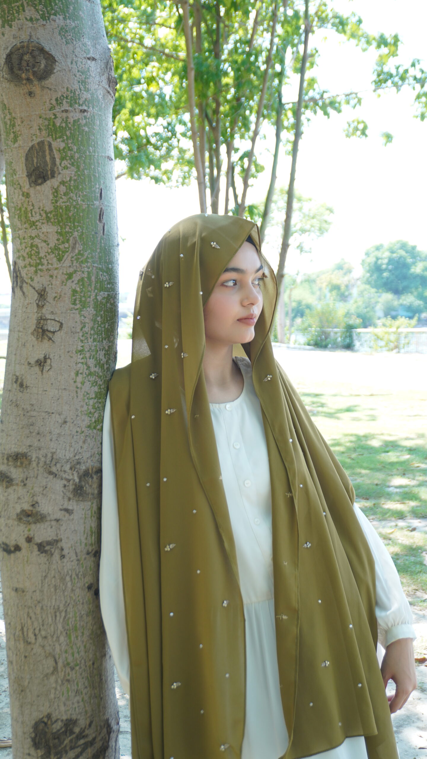 Naqsh Crystal Scarf – Olive Moss - Image 4