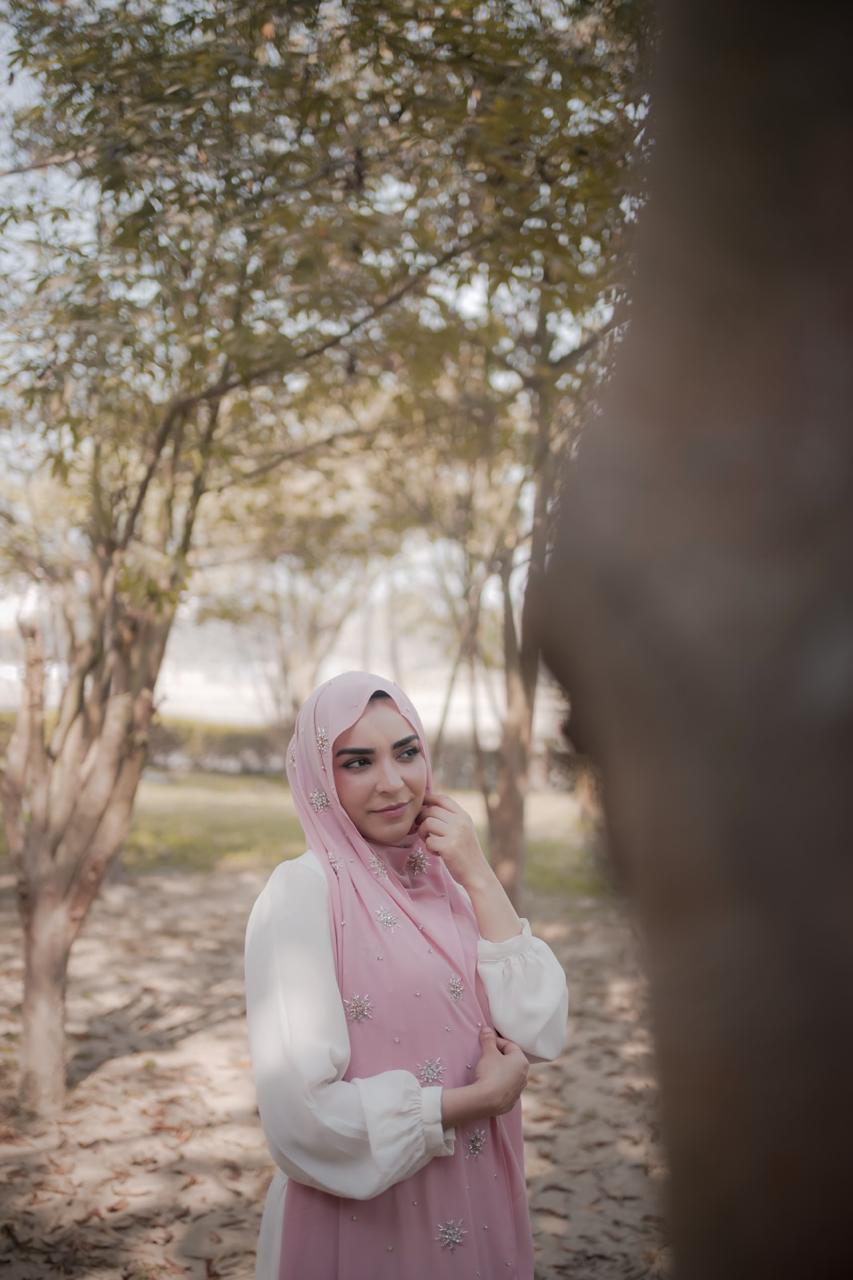 Qamar Embellished Chiffon Scarf – Blush Pink - Image 3