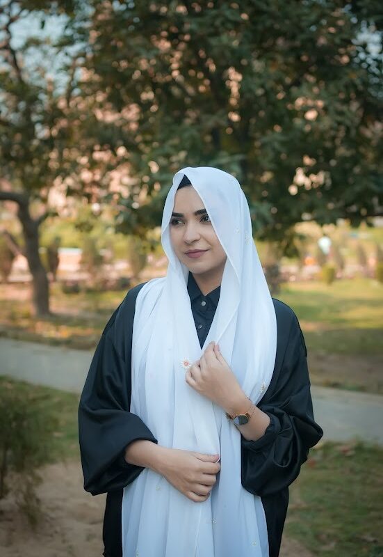 Vintage Bloom Scarf – White