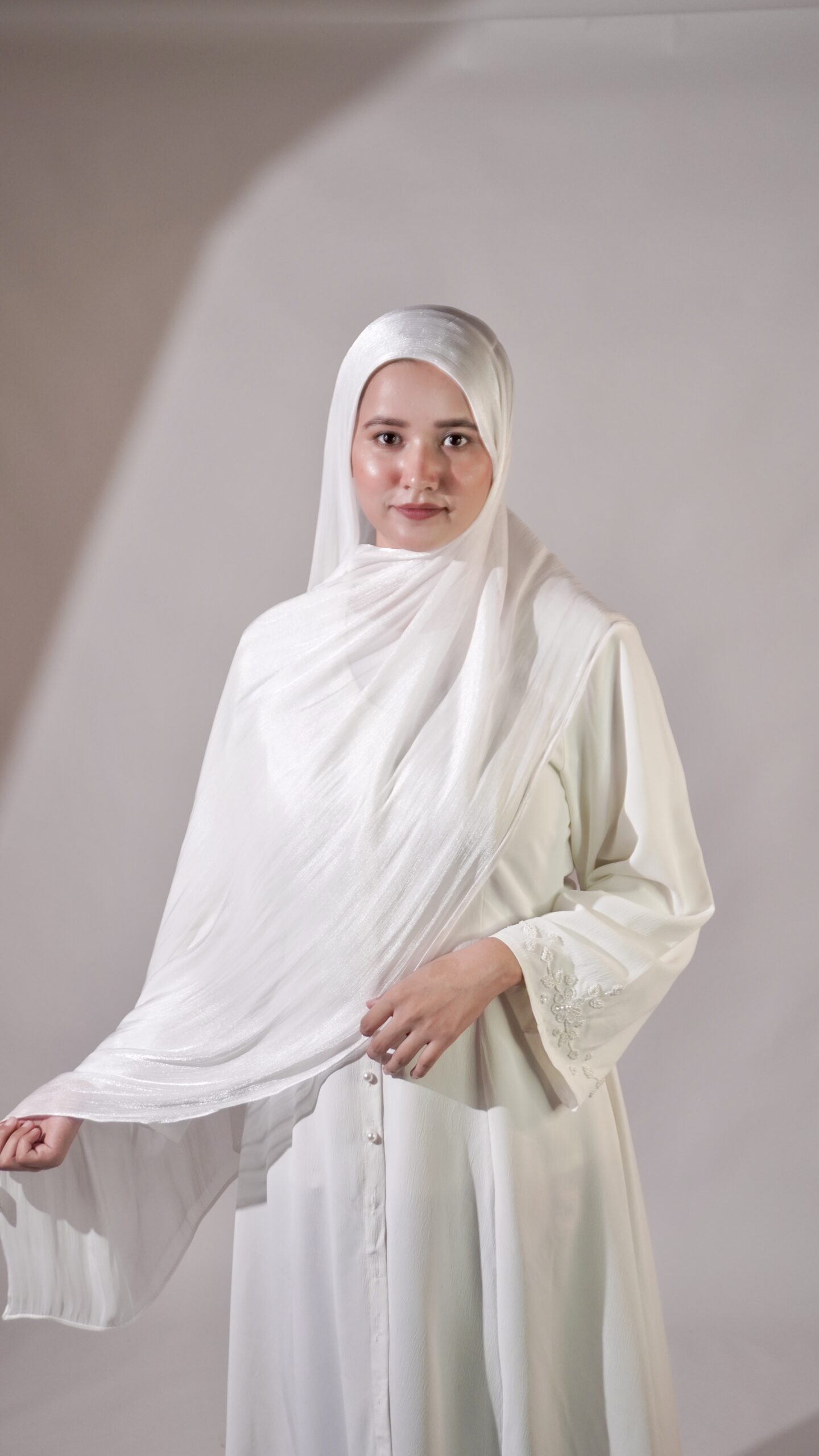 white shimmer scarf styling