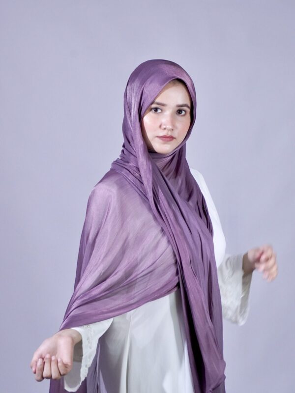 purple shimmer scarf by Sajaf