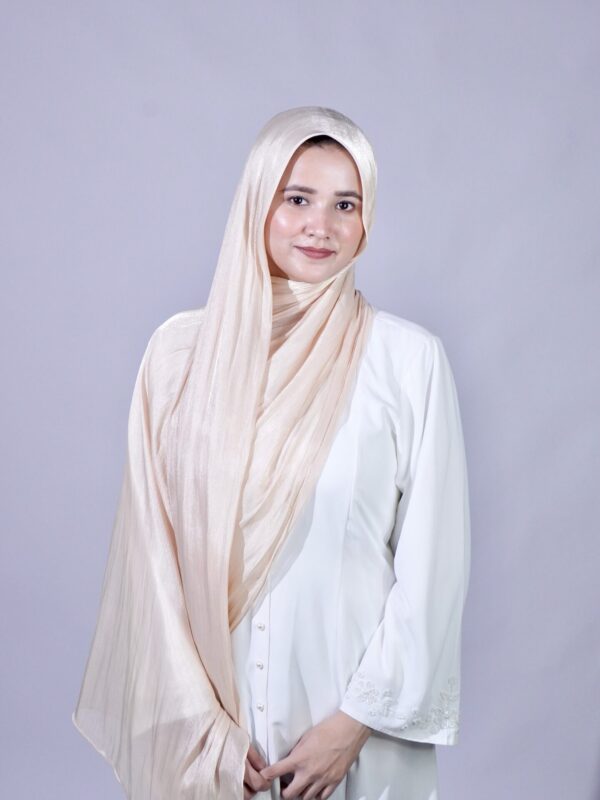 golden beige shimmer scarf by Sajaf