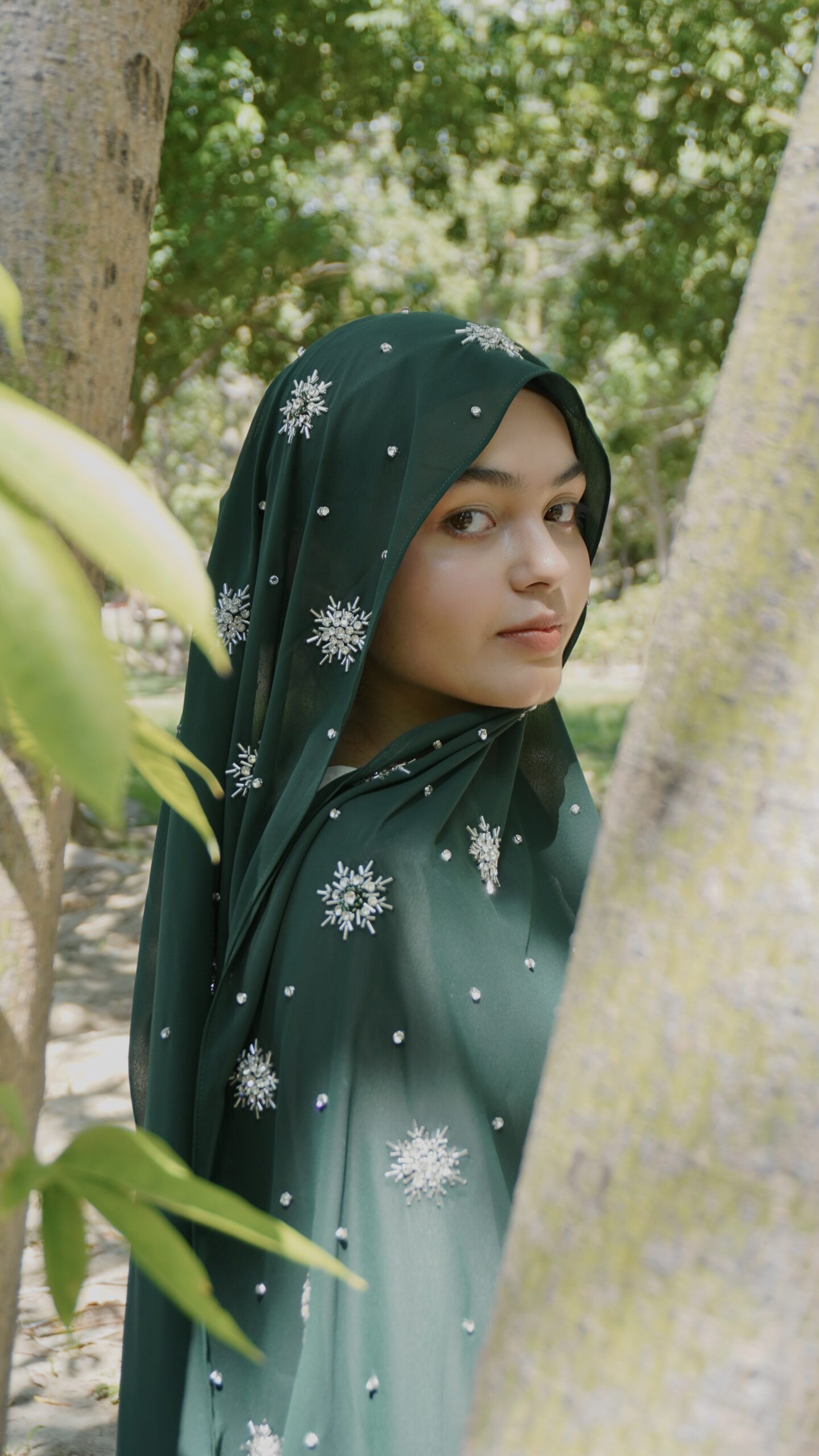 Qamar Embellished Chiffon Scarf – Emerald Green - Image 2