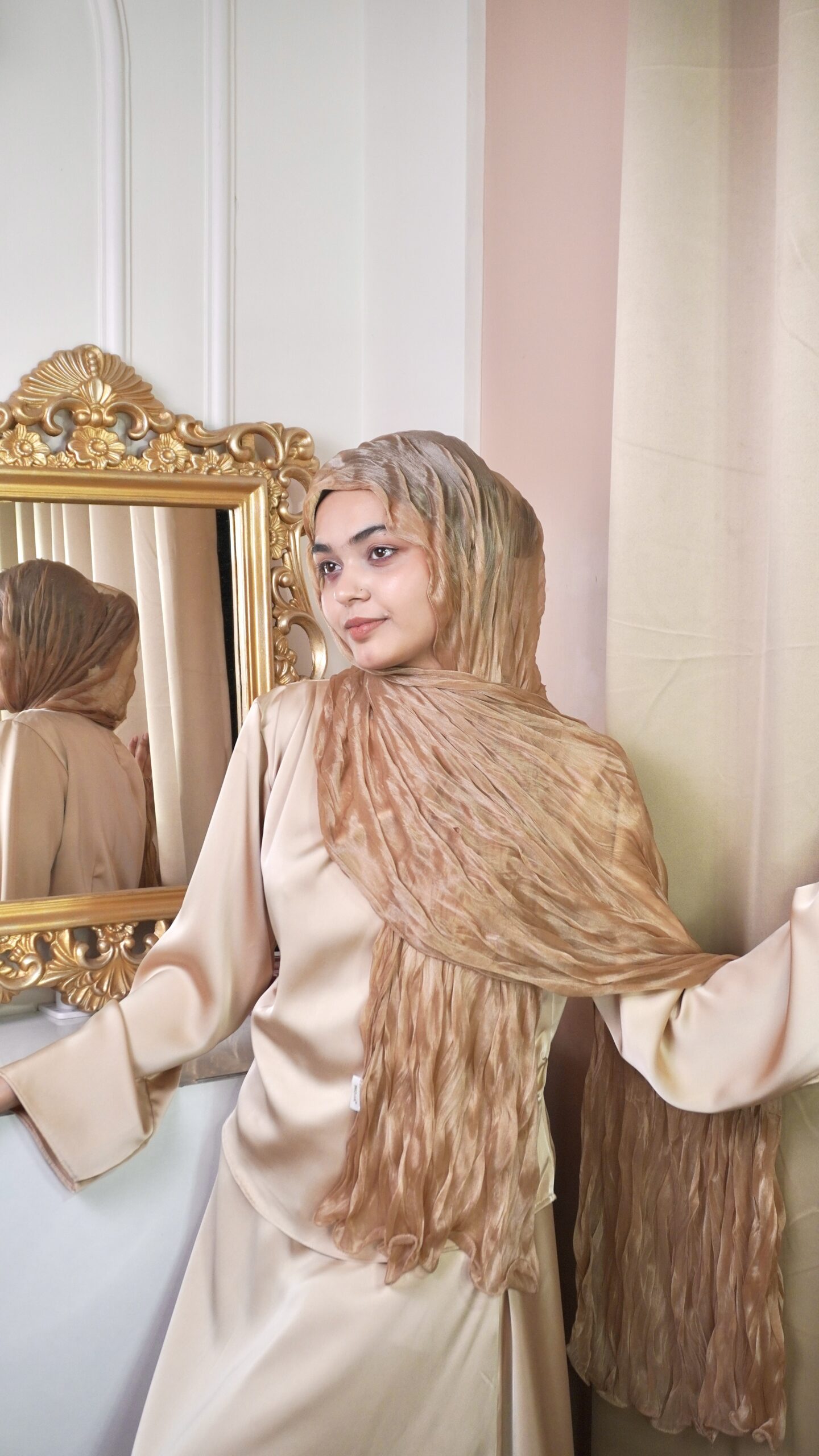 Curly Scarf – Copper - Image 5