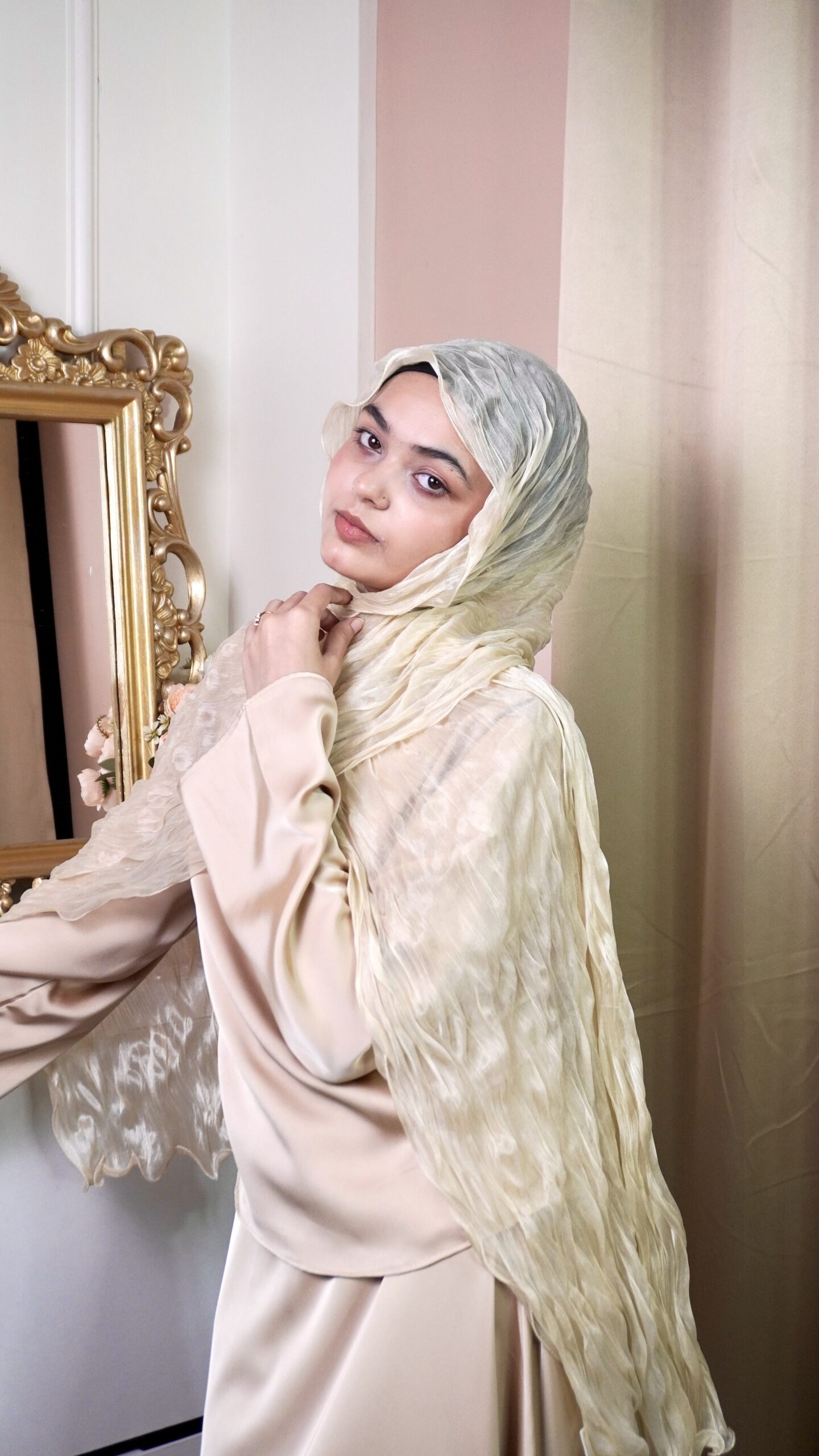 Curly Scarf – Cream - Image 2