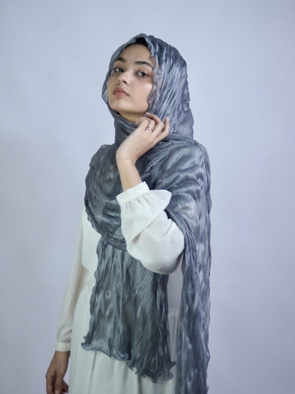 Curly Scarf – Grey