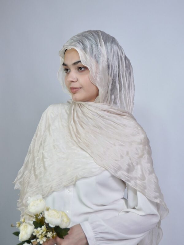 Curly Scarf – Pearl