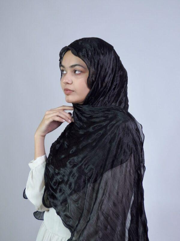 Curly Scarf – Black
