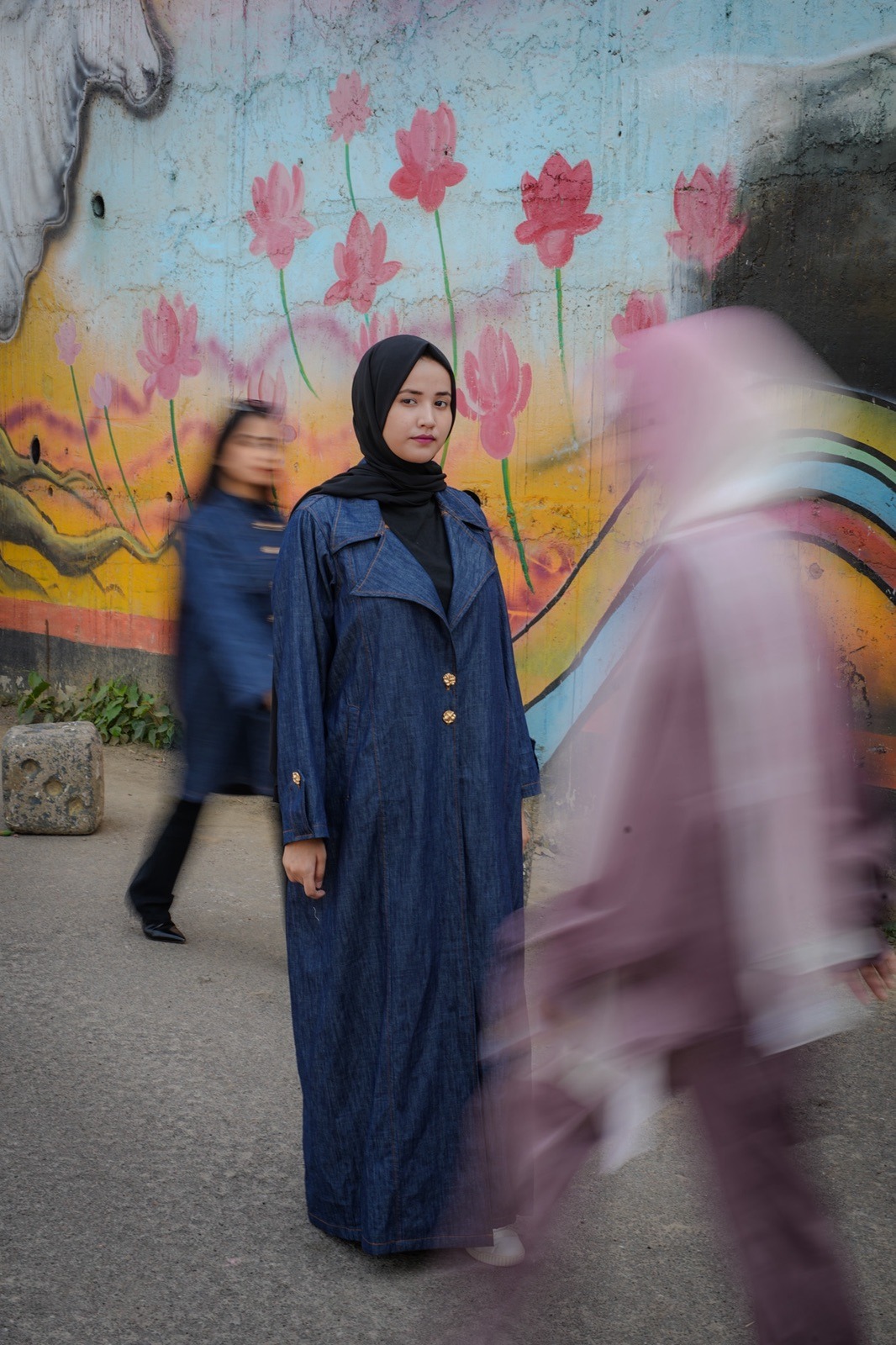 Denim Trench Abaya - Image 3
