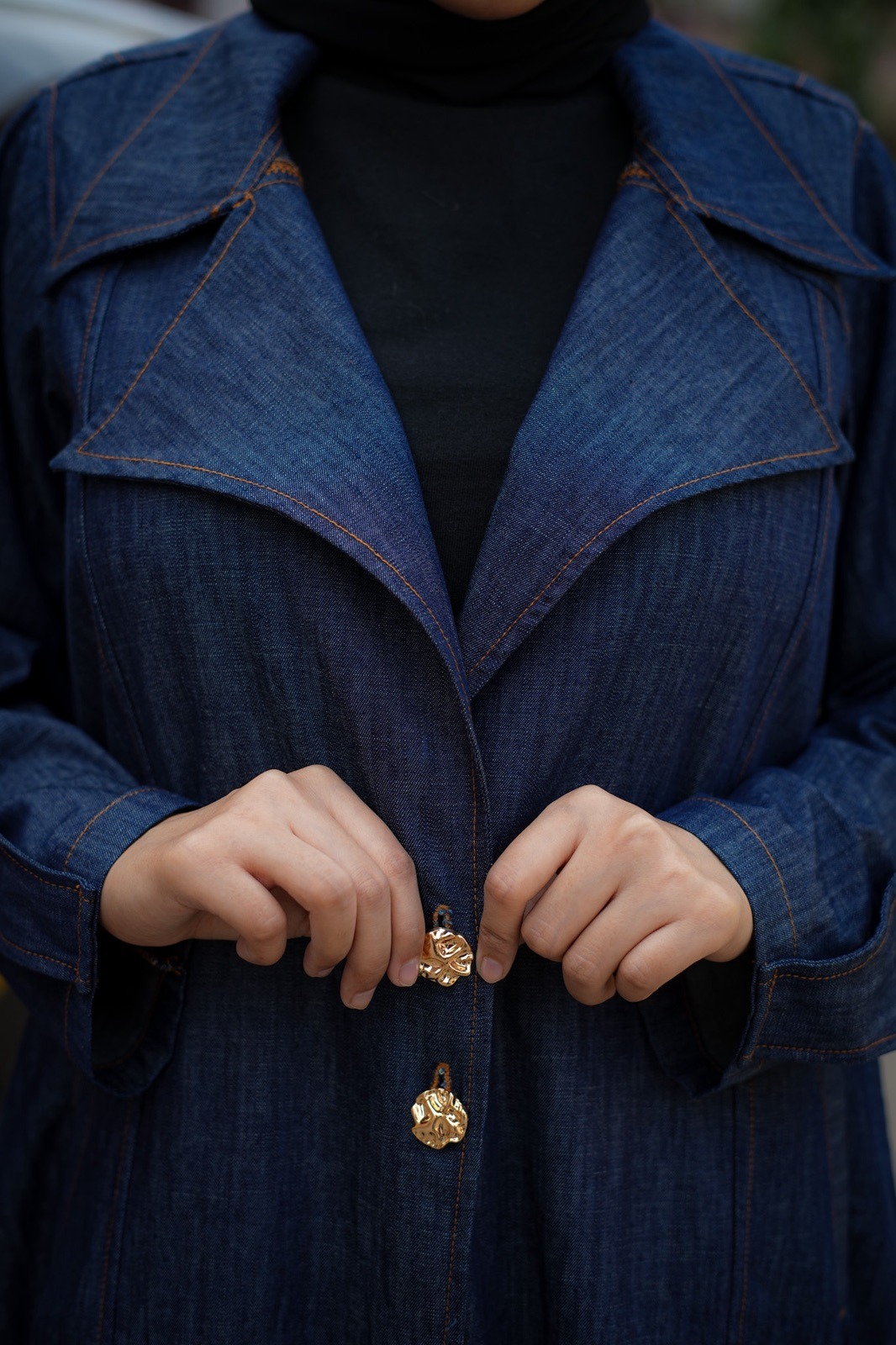 Denim Trench Abaya - Image 4